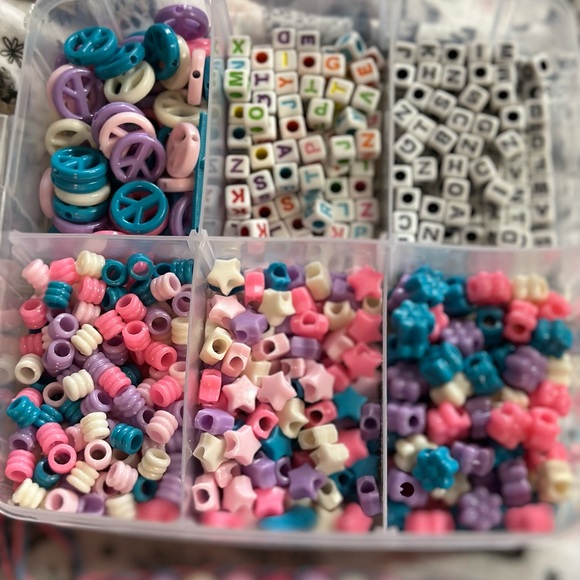 $5 Custom Keychains Support Leira - Picture 6 of 8